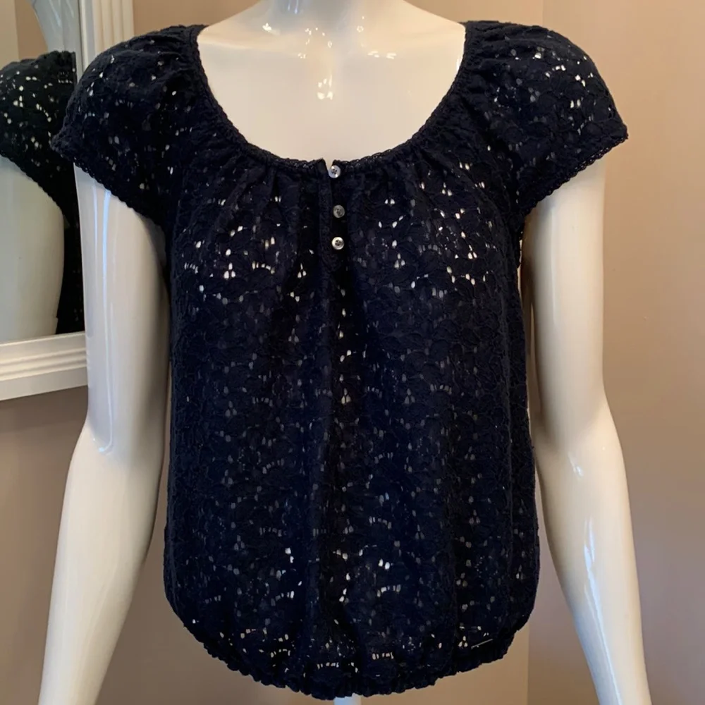 Hollister Short Sleeve Top • Size XS